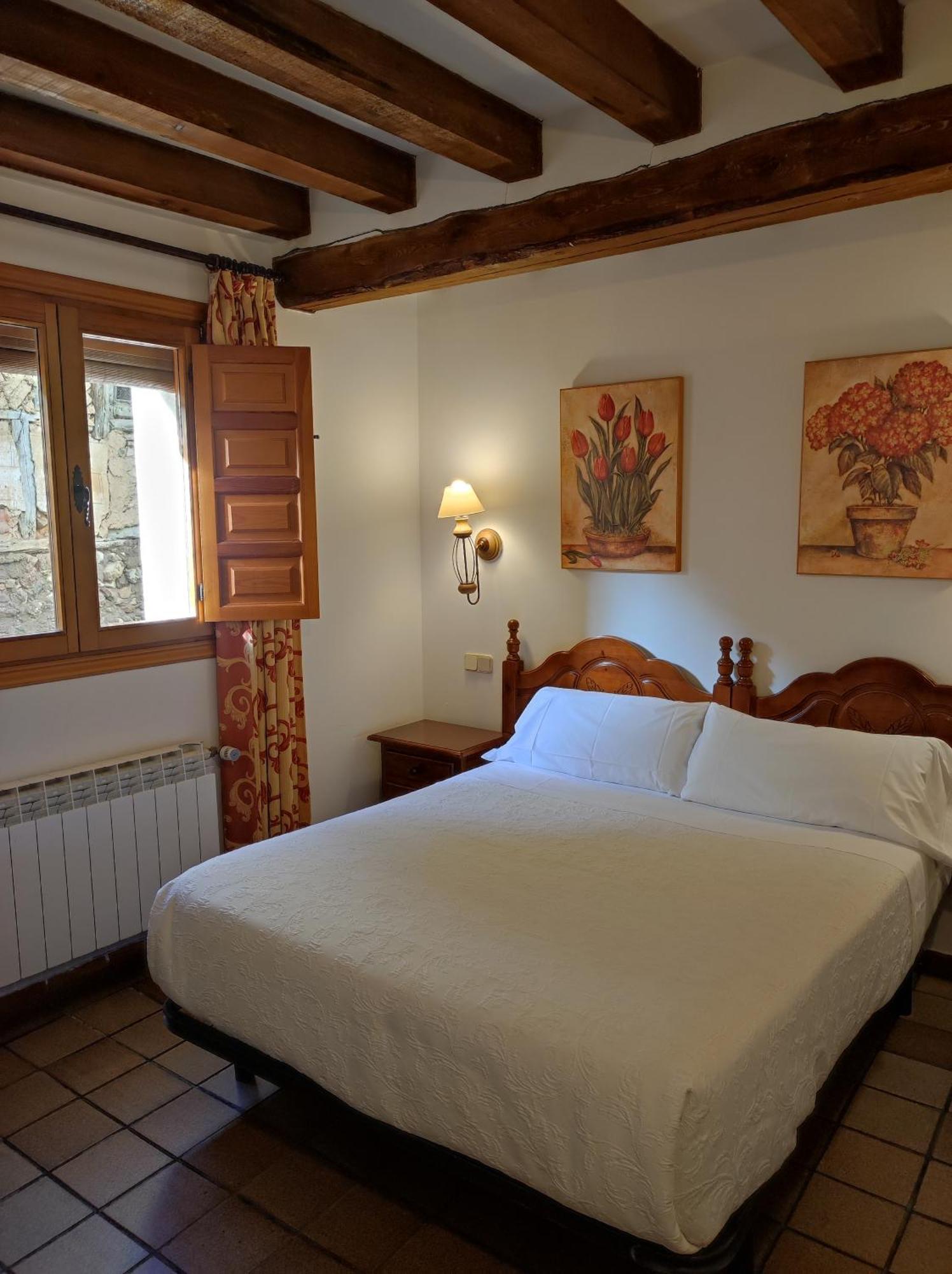 Hostal Posada La Panadera Sepulveda Luaran gambar